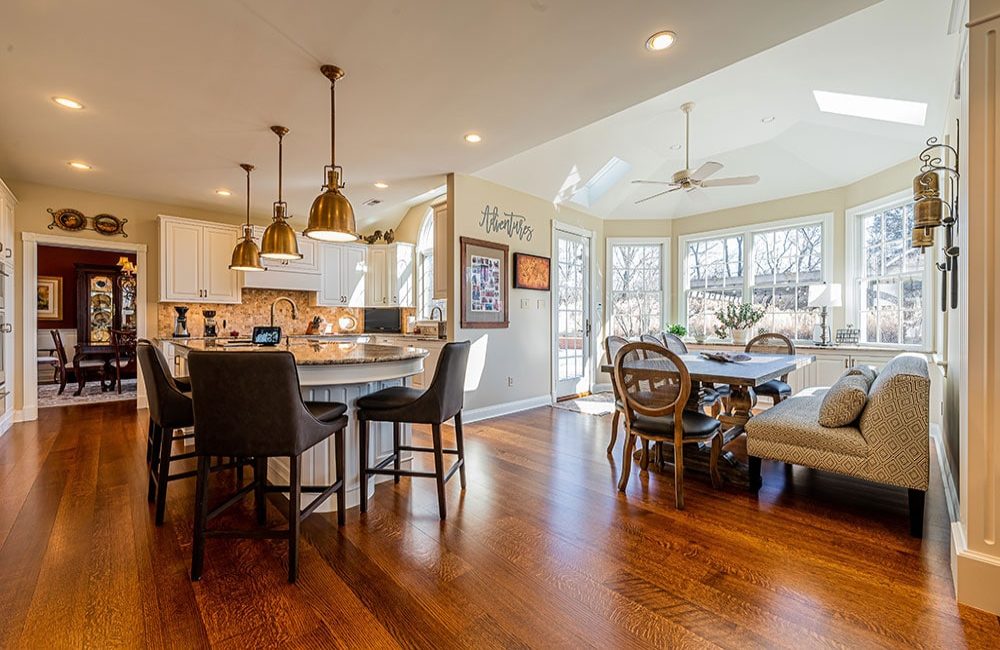 Custom Home Interior by Gavin Construction: Kitchen