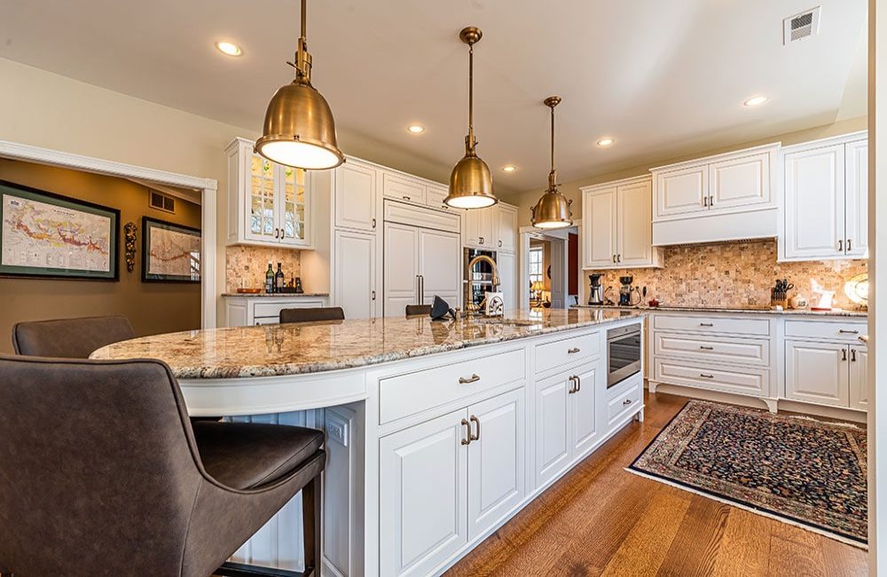 Custom Home Interior by Gavin Construction: Kitchen