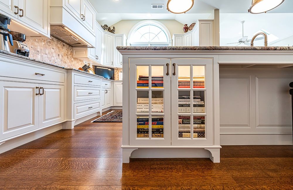 Custom Home Interior by Gavin Construction: Kitchen