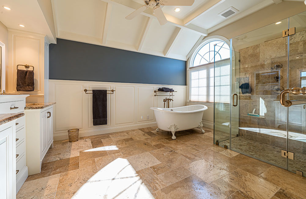 Custom Home Interior by Gavin Construction: Primary Bath